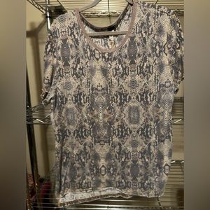 Like new We the Free snake print short sleeve T-shirt size M